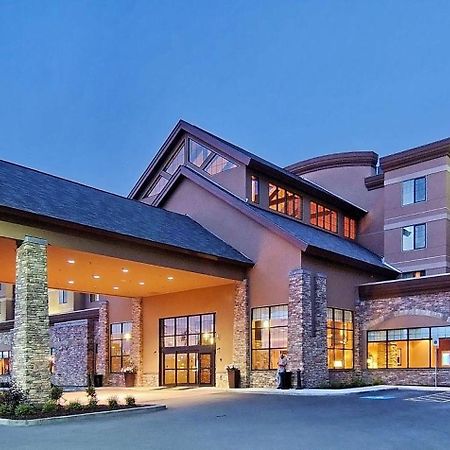 Embassy Suites Anchorage Exterior photo